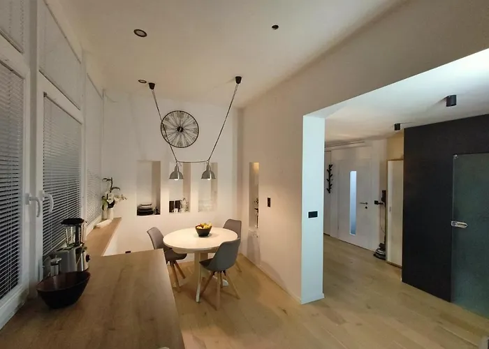 Keleia Nova Vas Design Apartment