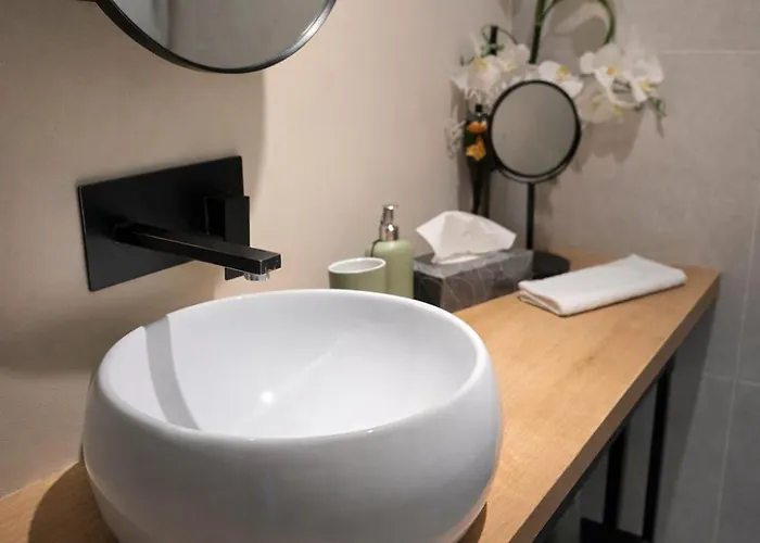 Keleia Nova Vas Design *