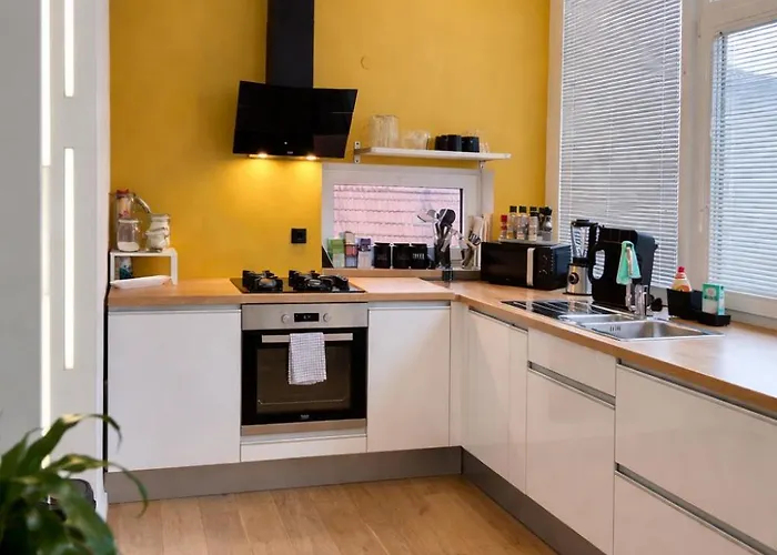 Keleia Nova Vas Design アパート